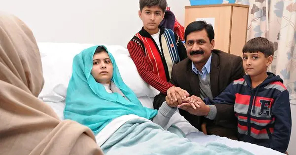 মাথায় গুলি লাগার পরও মৃত্যুর দুয়ার থেকে যেভাবে ফিরে আসেন মালালা