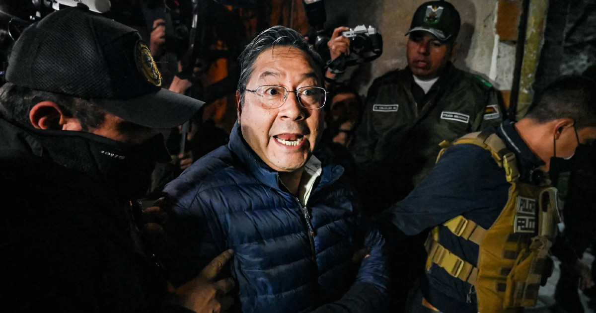 আদিবাসীদের অর্থ আত্মসাৎ, কারাগারে বলিভিয়ার সাবেক প্রেসিডেন্ট