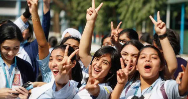 শিক্ষাপ্রতিষ্ঠানে লম্বা ছুটি