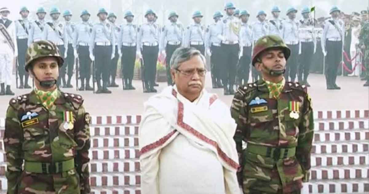 শহীদ বুদ্ধিজীবী স্মৃতিসৌধে রাষ্ট্রপতির শ্রদ্ধা