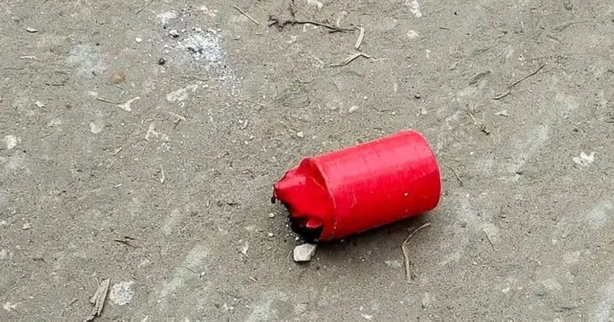 রাজধানীর দুই এলাকায় ককটেল বিস্ফোরণ, আহত ১