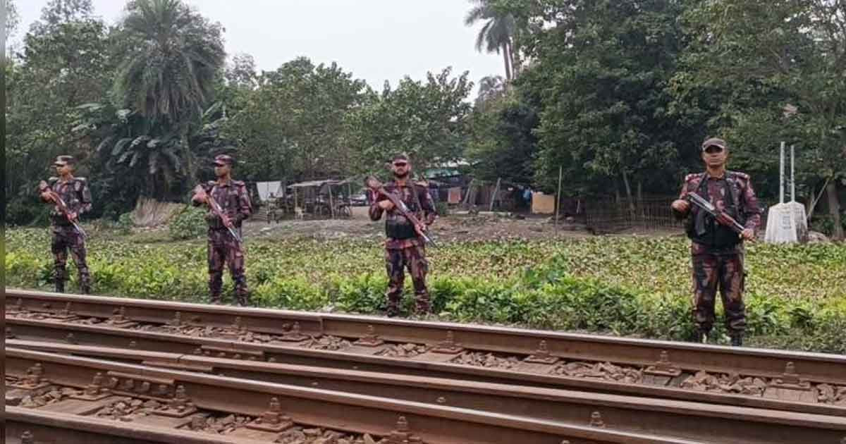 হিলি সীমান্তে বাড়তি সর্তকতা, টহল জোরদার বিজিবির