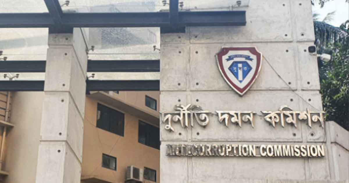 এস আলমসহ ৩৮ জনের বিরুদ্ধে দুদকের মামলা