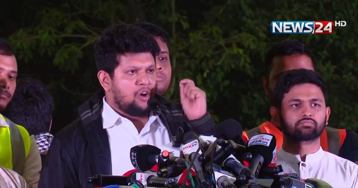 সবাই আমাদের সঙ্গে নাটক করেতেছে: মাহফুজ আলম