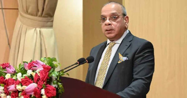 বিচারকদের রাজনীতির ঊর্ধ্বে উঠতে হবে