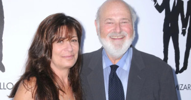 নিজ বাড়ি থেকে সস্ত্রীক হলিউড নির্মাতার মরদেহ উদ্ধার