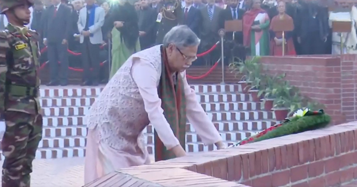 বিজয় দিবসে জাতীয় স্মৃতিসৌধে রাষ্ট্রপতির শ্রদ্ধা