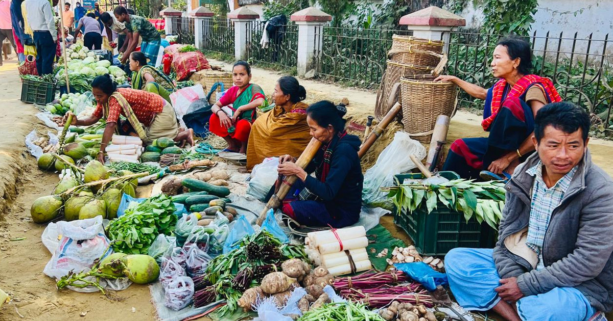 রাঙামাটিতে পাহাড়ি সবজির হাট