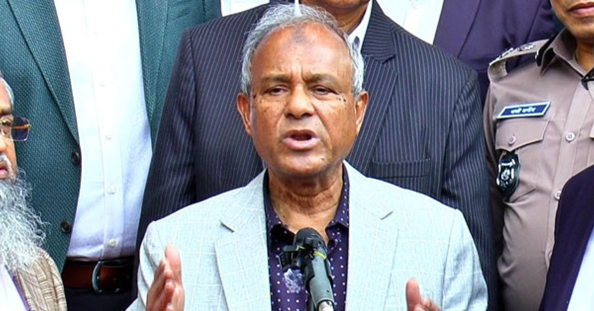 আওয়ামী সন্ত্রাসীদের দেখামাত্রই গ্রেপ্তার: স্বরাষ্ট্র উপদেষ্টা