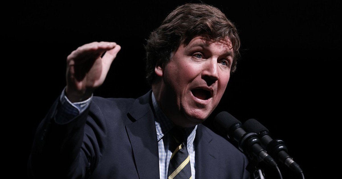 ভেনেজুয়েলার বিরুদ্ধে যুদ্ধ ঘোষণা করতে পারেন ট্রাম্প: কার্লসন