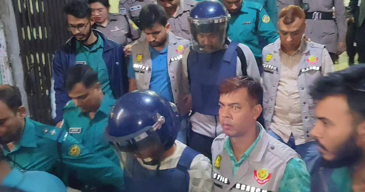 ফয়সালকে সীমান্তপারে সহায়তার অভিযোগে গ্রেপ্তার ২ জন রিমান্ডে