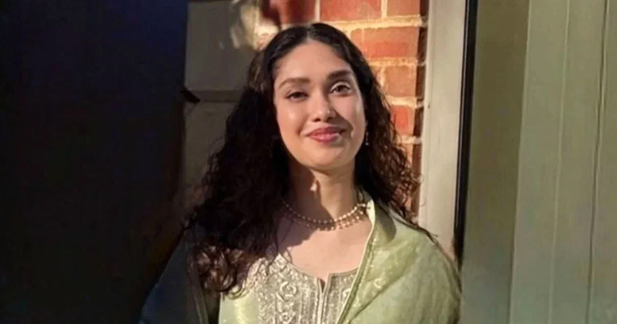 ১৭ বছর পর বাবার সঙ্গে দেশে ফিরছেন জাইমা