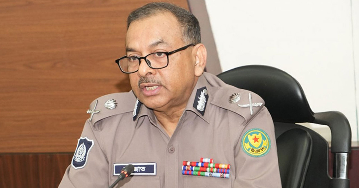 আন্দোলনকারীদের ধৈর্য ধরার আহ্বান ডিএমপি কমিশনারের
