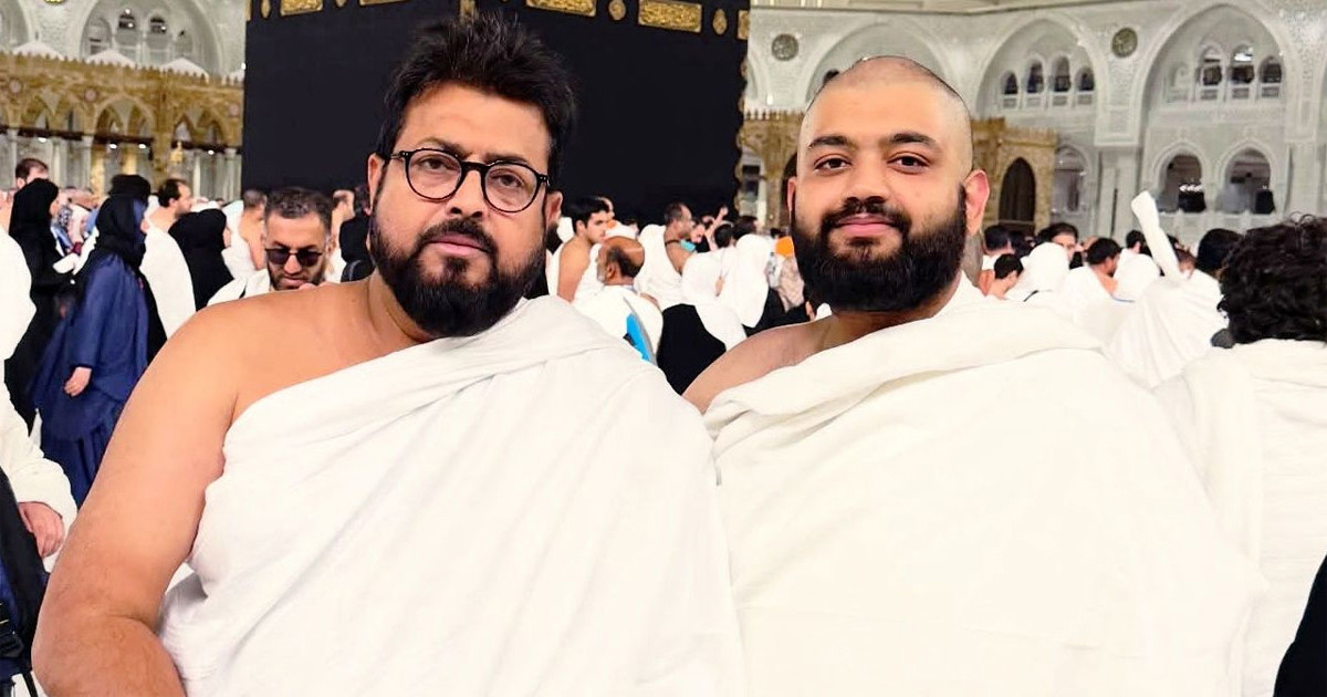 ওমরাহ-তে গিয়ে ছেলেকে দেখেই কাঁদলেন ওমর সানী