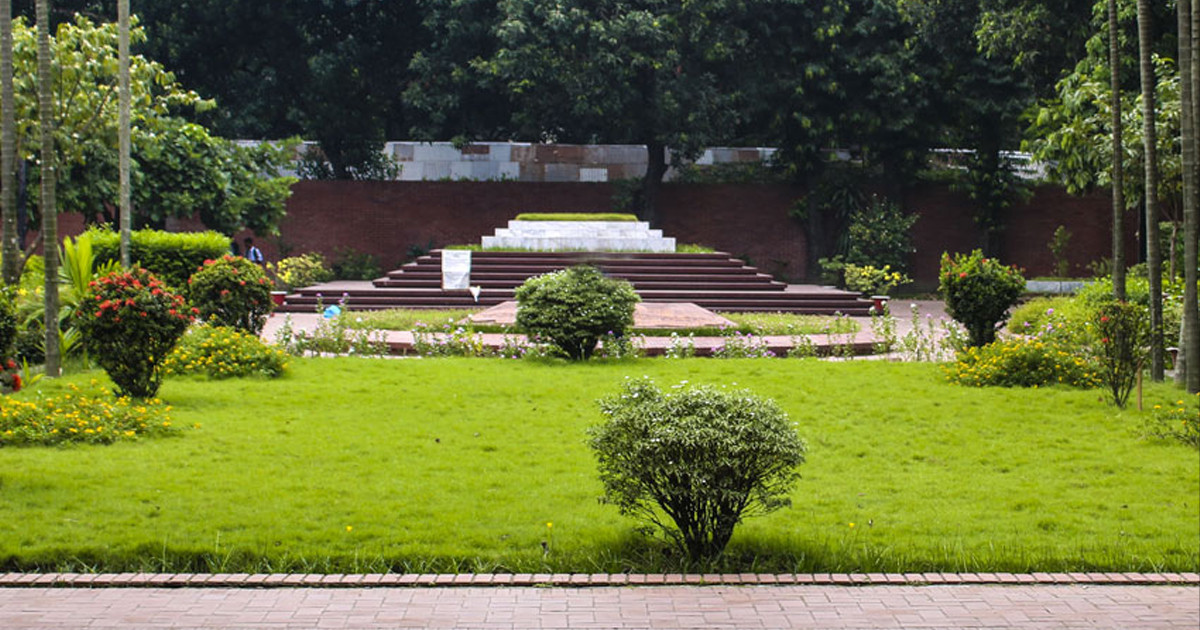 ওসমান হাদি ছাড়াও নজরুল সমাধিসৌধে আরও যারা শায়িত