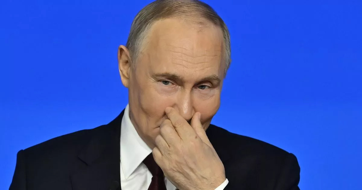 প্রকাশ্যে প্রেমের কথা স্বীকার করলেন পুতিন