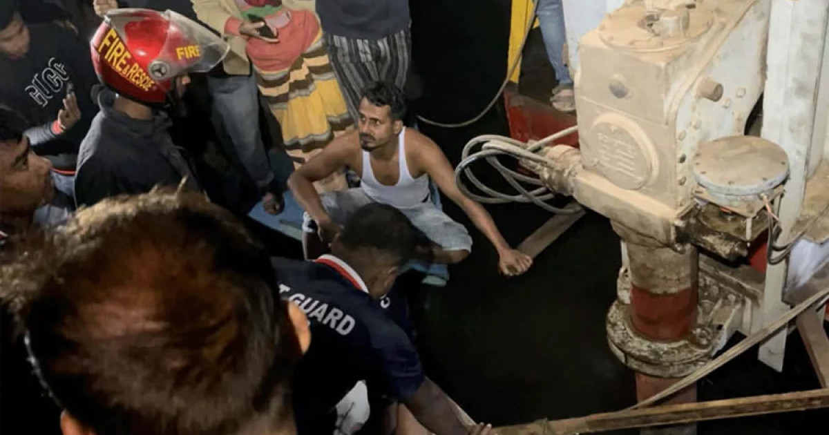 ধলেশ্বরীতে ফেরি দুর্ঘটনায় ৩ জন নিহত: তদন্ত কমিটি গঠন