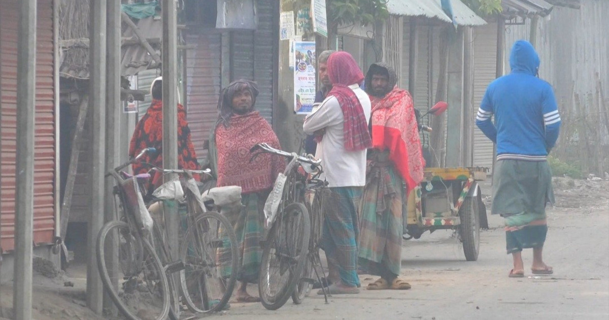 দুদিন পর রোদের দেখা মিললেও চুয়াডাঙ্গায় শীতের দাপট অব্যাহত