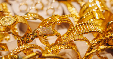 বাংলাদেশে আজ ইতিহাসের সর্বোচ্চ দামে প্রতি ভরি স্বর্ণ বিক্রি হবে