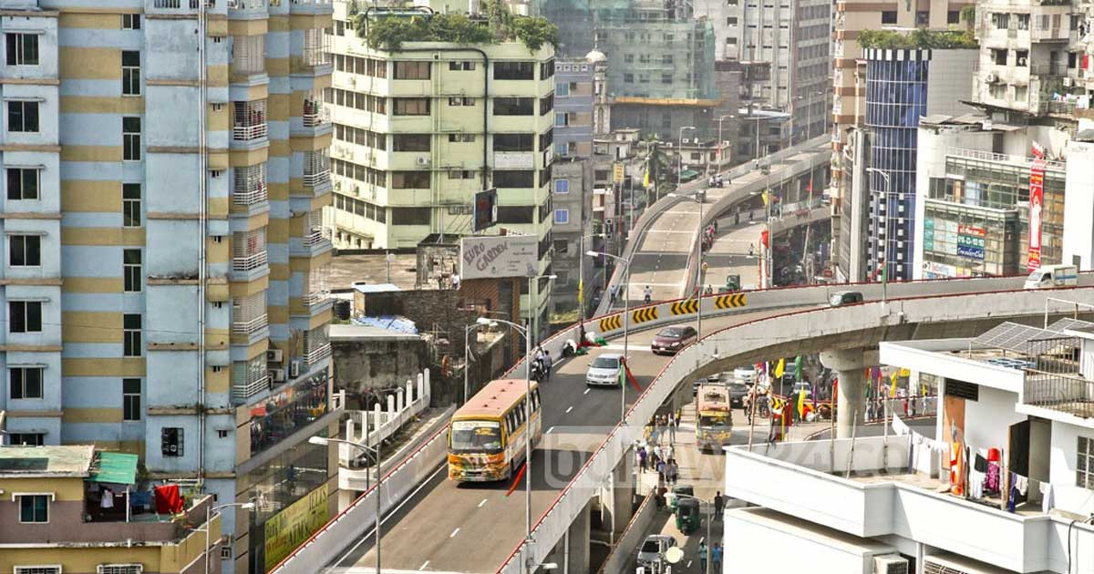 রাজধানীতে ককটেল বিস্ফোরণ, যুবক নিহত