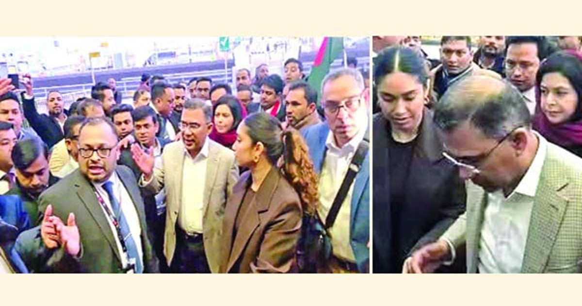 দুঃসময়ের কান্ডারির অপেক্ষায় গোটা দেশ