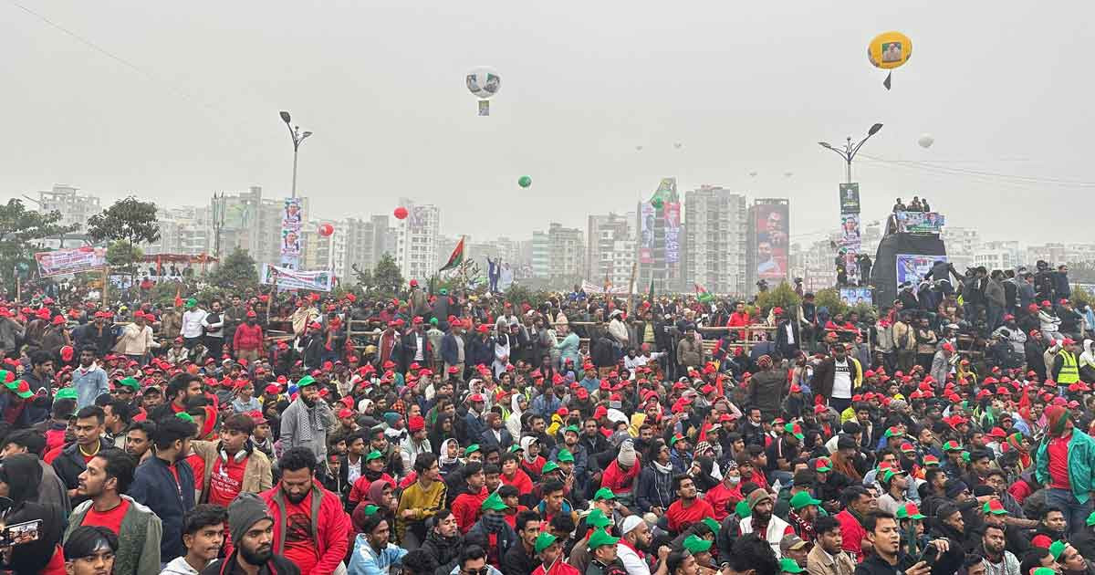 ৩০০ ফিটে অপেক্ষায় লাখো মানুষ, সংবর্ধনাস্থল জনসমুদ্র