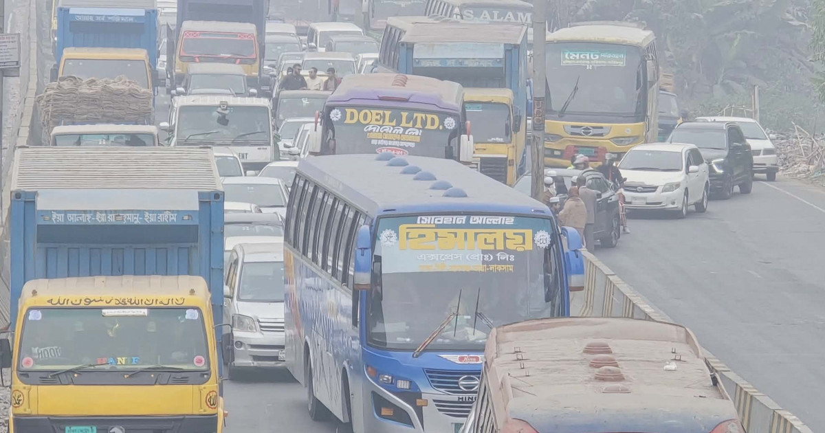 ঢাকা–চট্টগ্রাম ও ঢাকা–সিলেট মহাসড়কে তীব্র যানজট