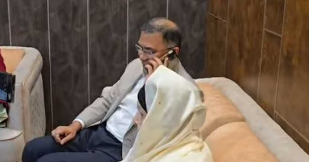 ঢাকায় নেমেই প্রধান উপদেষ্টার সঙ্গে ফোনে কথা বললেন তারেক রহমান