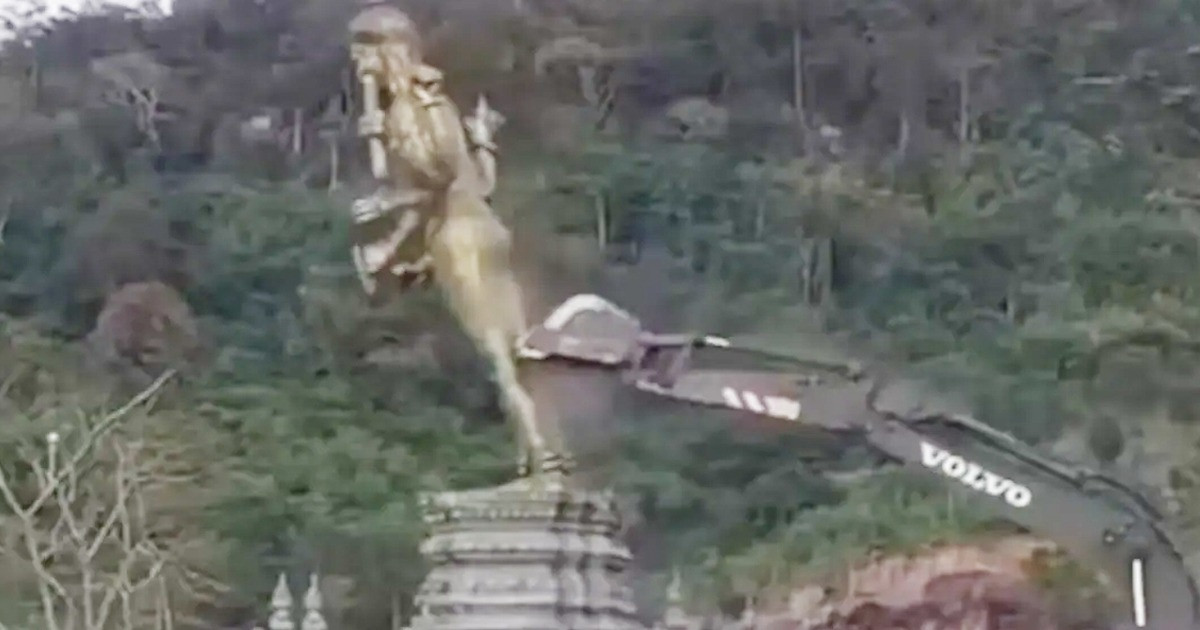 থাই সেনারা কম্বোডিয়ায় ভেঙে ফেলল বিষ্ণু মূর্তি, ভারতের নিন্দা