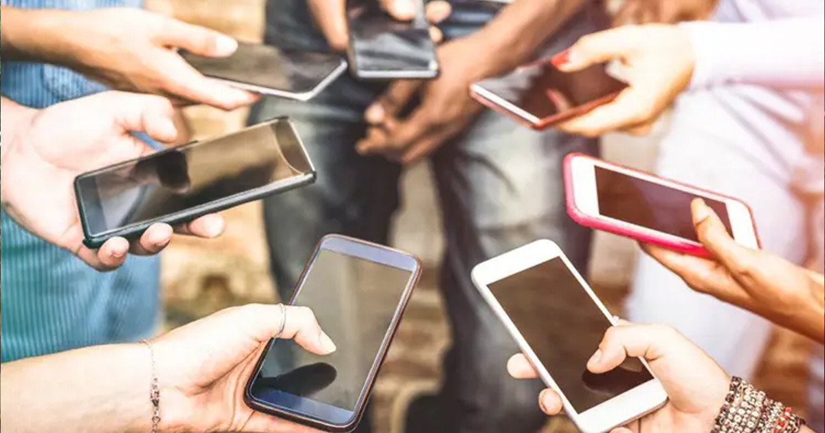 প্রযুক্তির প্রতি আশক্তি থেকে বের হবেন যেভাবে