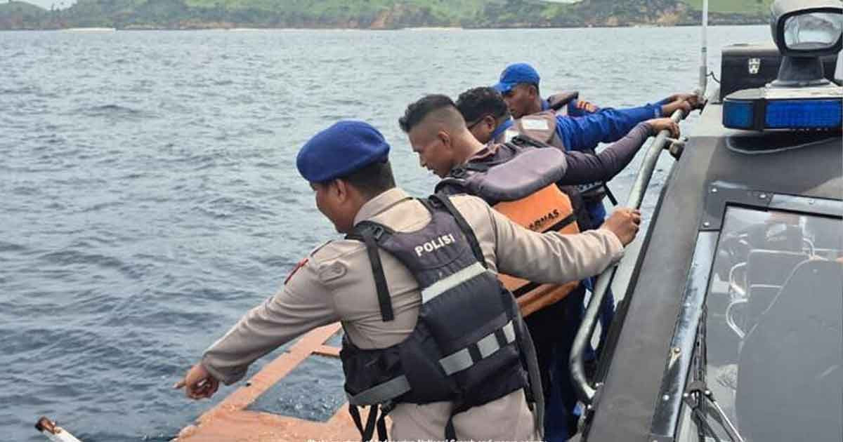 ইন্দোনেশিয়ায় নৌকাডুবি, স্প্যানিশ পরিবারের চার সদস্য নিখোঁজ