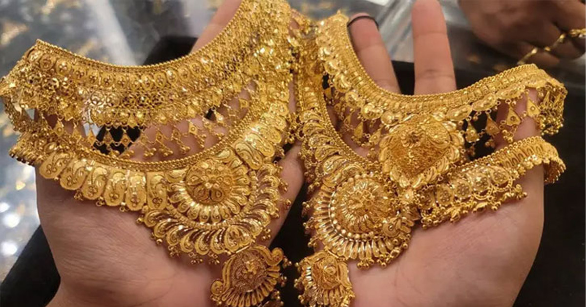 দেশের ইতিহাসে স্বর্ণের দামে ফের রেকর্ড, বাড়ল কত?