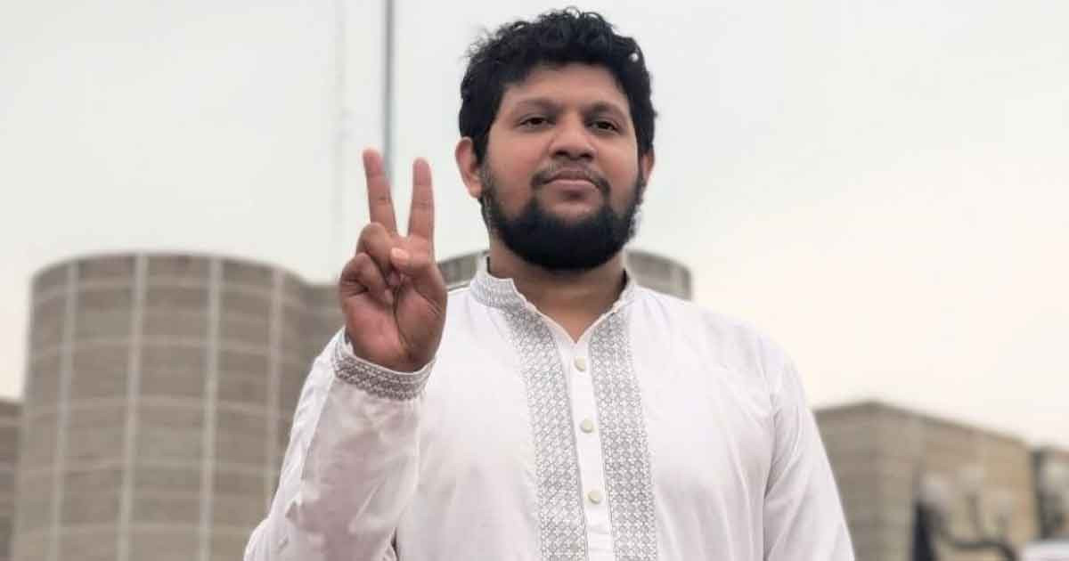 ‘করবেন না নির্বাচন, মনোনয়নপত্র নেওয়ায় বিব্রত সাবেক উপদেষ্টা মাহফুজ’