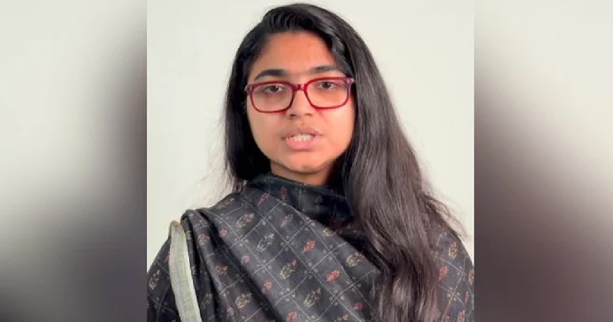 রাতে হঠাৎআবেগী পোস্ট তাসনিম জারার