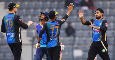 মোস্তাফিজদের বোলিং তোপে রংপুর পেলো সহজ লক্ষ্য