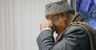 মনোনয়নপত্র দাখিল করতে না পেরে ইউএনওর কক্ষেই অঝোরে কাঁদলেন প্রার্থী