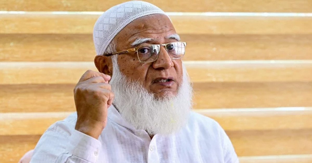 শহীদ ওসমান হাদির অসুস্থ মায়ের চিকিৎসার খোঁজ নিতে হাসপাতালে জামায়াত আমির