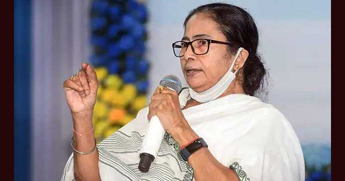 বাংলা বললেই বাংলাদেশি তকমা দিয়ে হেনস্থা করা হচ্ছে: মমতা