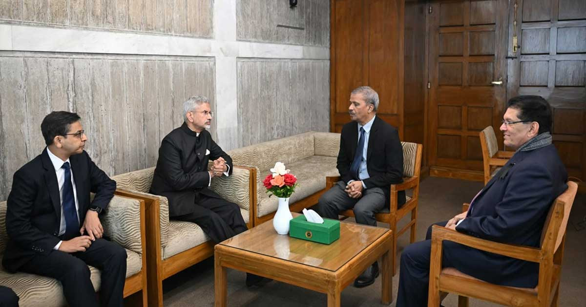 জানাজায় অংশ নেওয়া বিদেশি অতিথিদের সঙ্গে উপদেষ্টাদের সাক্ষাৎ