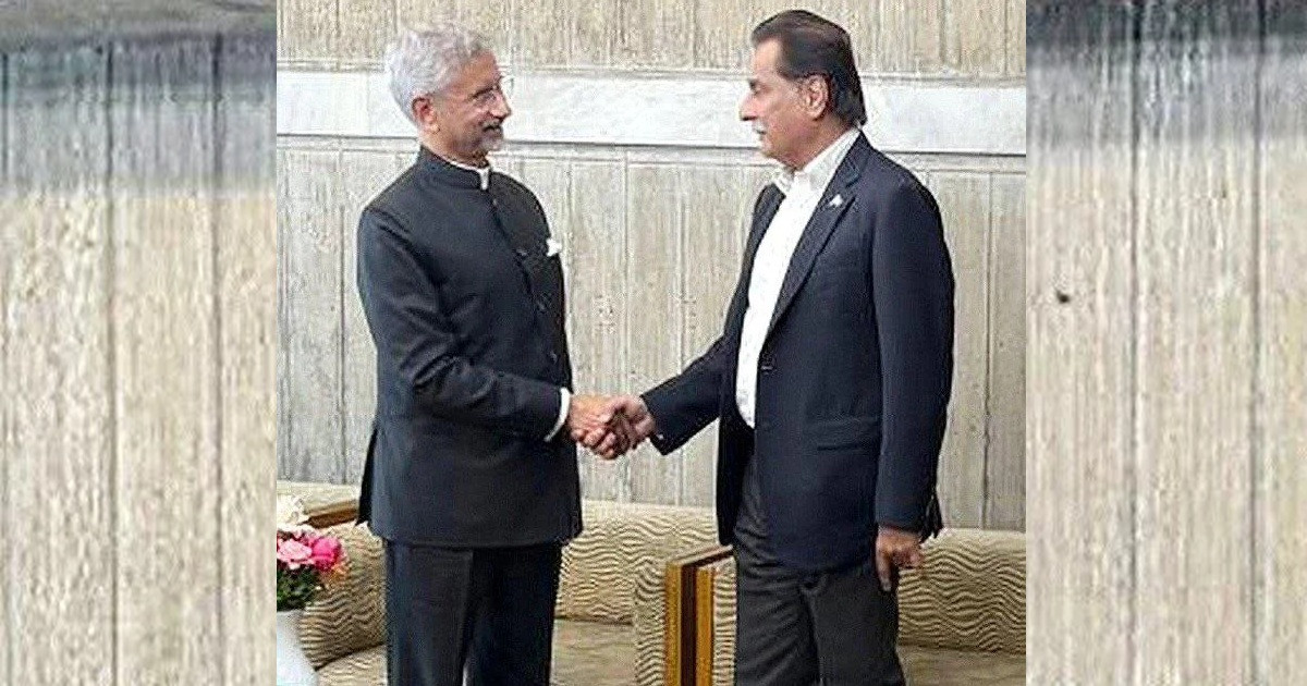 বেগম খালেদা জিয়াকে শেষ শ্রদ্ধা জানাতে এসে ঢাকায় ভারত-পাকিস্তানের বৈঠক