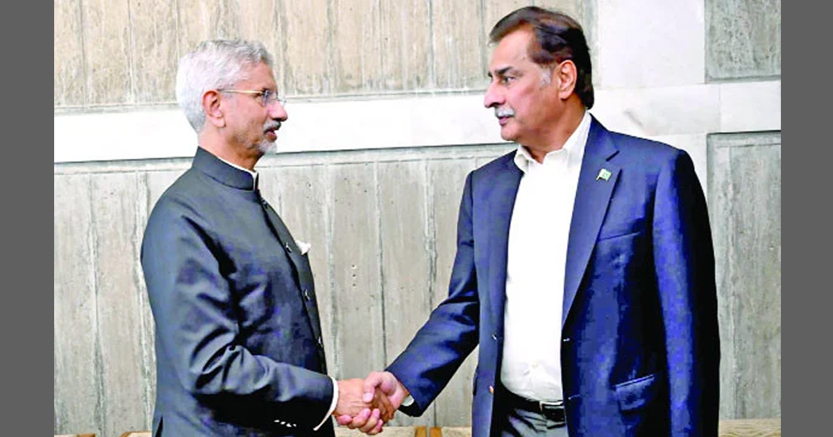 ঢাকায় এক হলো ভারত-পাকিস্তান