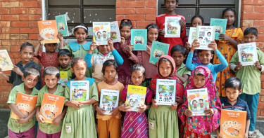 নতুন বছরের বই পেল বীরগঞ্জ বসুন্ধরা শুভসংঘ স্কুলের শিক্ষার্থীরা