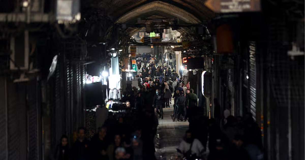 ইরানে নিরাপত্তারক্ষীদের সঙ্গে বিক্ষোভকারীদের সংঘর্ষে নিহত ৬