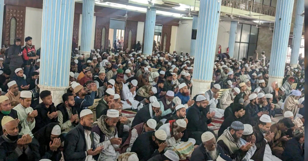 বায়তুল মোকাররমে বেগম খালেদা জিয়ার রুহের মাগফিরাত কামনায় দোয়া