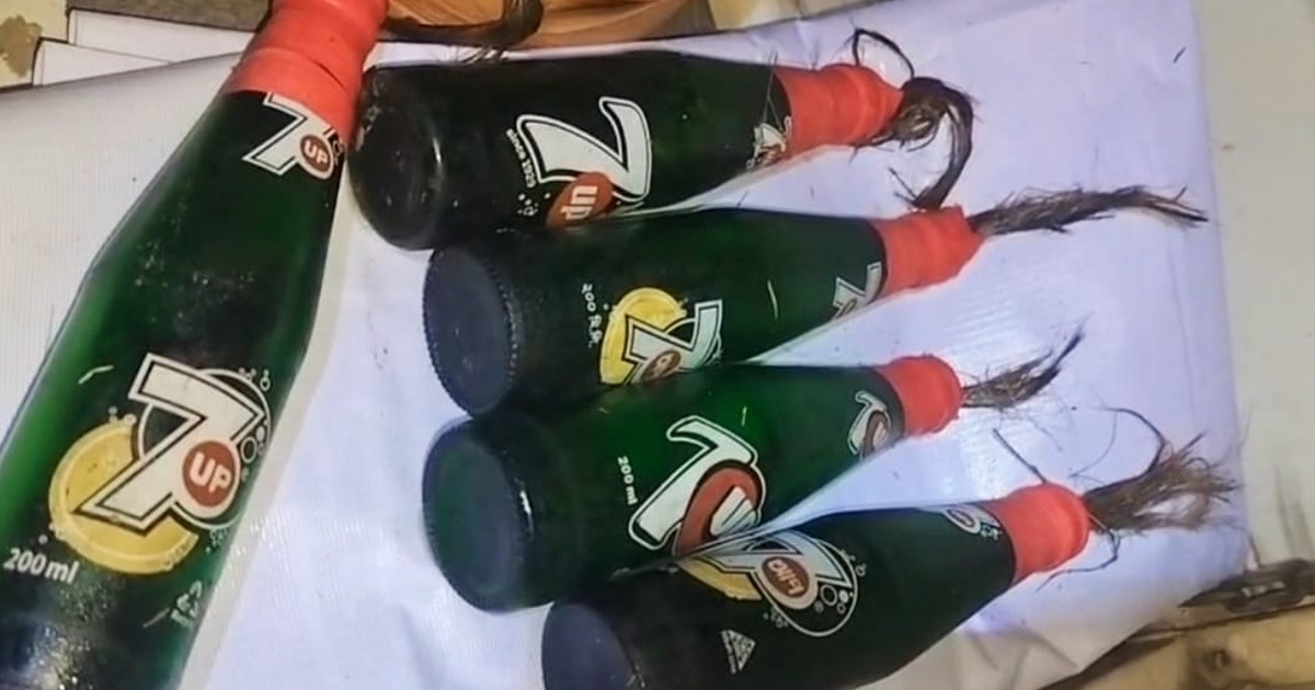 নাটোরে ১০টি ককটেল-পেট্রোল বোমা উদ্ধার