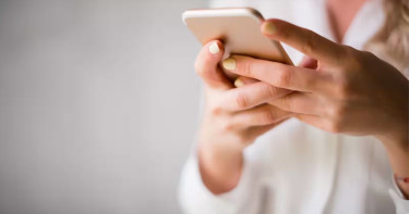 ফোন বন্ধ থাকলে পাঠানো মেসেজ কোথায় জমা থাকে জানেন?