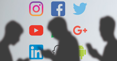 গুজব ও ভুয়া তথ্য প্রতিরোধে হটলাইন চালু