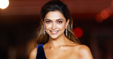 নিজেকে ফিট রাখার কৌশল ভক্তদের জানালেন দীপিকা