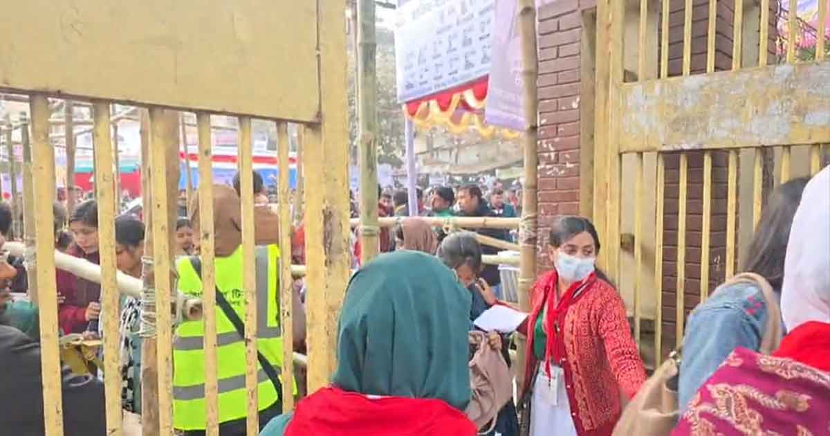 বেলা বাড়ার সঙ্গে সঙ্গে জকসু নির্বাচনে বাড়ছে ভোটার উপস্থিতি