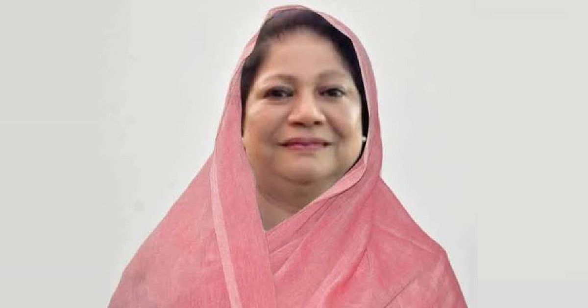 ব্যারিস্টার মওদুদের স্ত্রীর ‘ত্যাগ স্বীকার’, প্রার্থিতা প্রত্যাহারের ঘোষণা